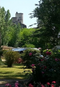 Camping du Vieux Château à Rauzan