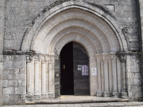 Portail de l'église Saint André