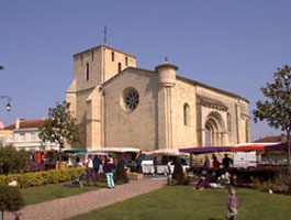 TARGON : Eglise Saint-Romain