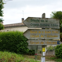 12-Direction Boucle de la Crypte romane - point n°  de la carte