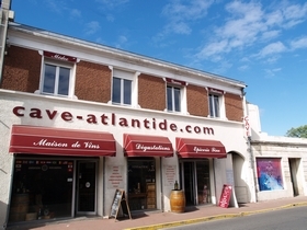 Cave de l'Atlantide épicerie fine à Hourtin