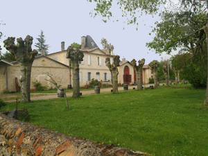 AYGUEMORTE LES GRAVES : château Lusseau