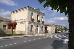 La mairie de Cadaujac