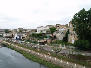 Les quais de la Dordogne
