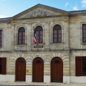 La mairie de Lamarque