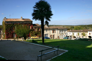 LA SAUVE: La place