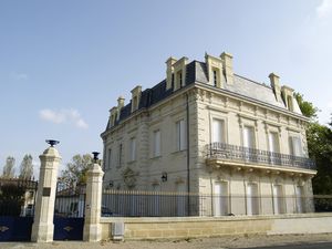 MARANSIN : Château l'Ecuyer