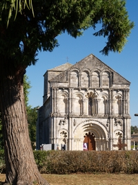 Eglise de Petit-Palais