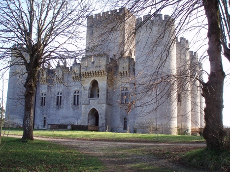 La face nord du château de Roquetaillade