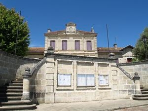 Mairie de Saint Ciers de Canesse