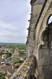 Vue du clocher de l'église monolithe