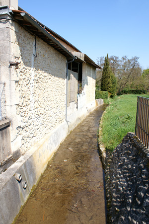 Ruisseau le Milan à Saint Médard d'Eyrans