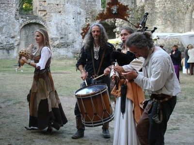 VILLANDRAUT : Le château de Villandraut