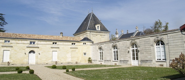 Château MALFARD à St-Martin de Laye : L'orangeraie